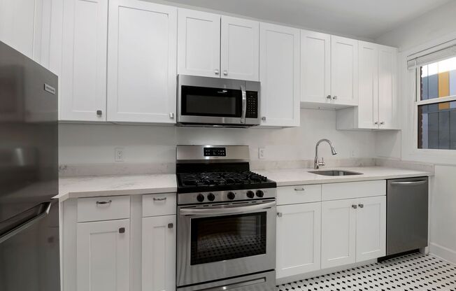 Studio, 1 bath, 463 sqft, $1,525, Unit 303