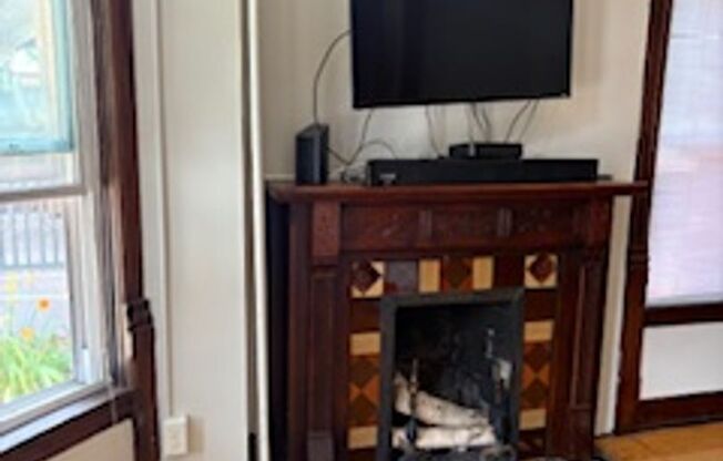 1 bed, 1 bath, 610 sqft, $1,295, Unit 11-1