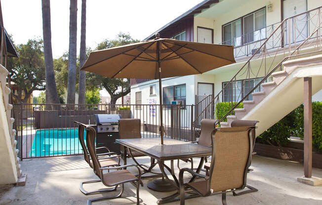 Verdugo Plaza Apartments