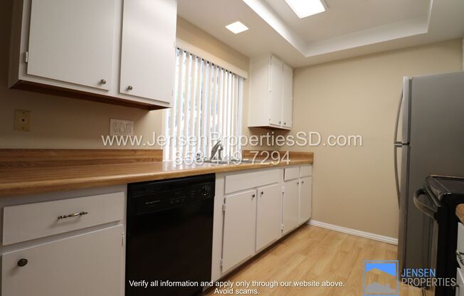 CHARMING 2BR/2BA CONDO W/ GARAGE