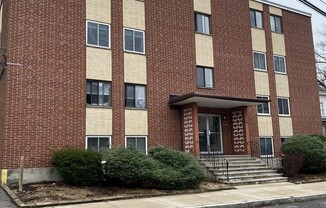44 MAPLE ST