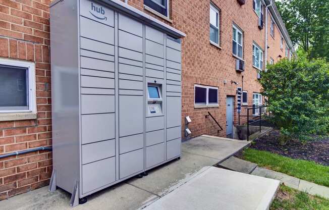 Amazon Locker