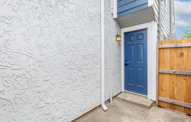 1 bed, 1 bath, 755 sqft, $1,670