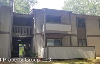 2205 Sunderland Rd Condo 116 D