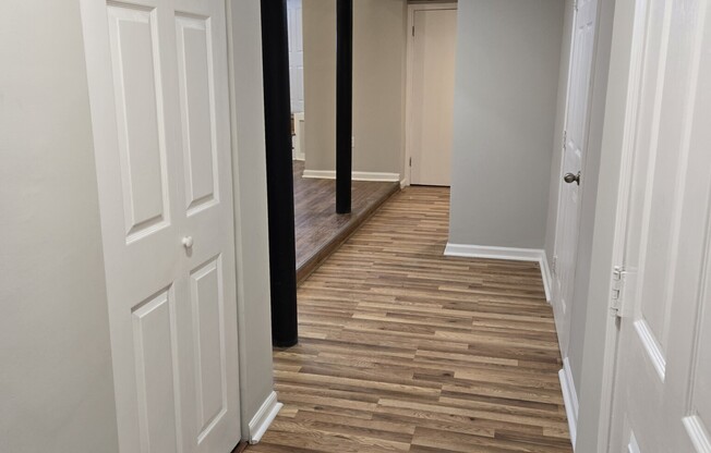 4 beds, 2 baths, $4,900, Unit 101
