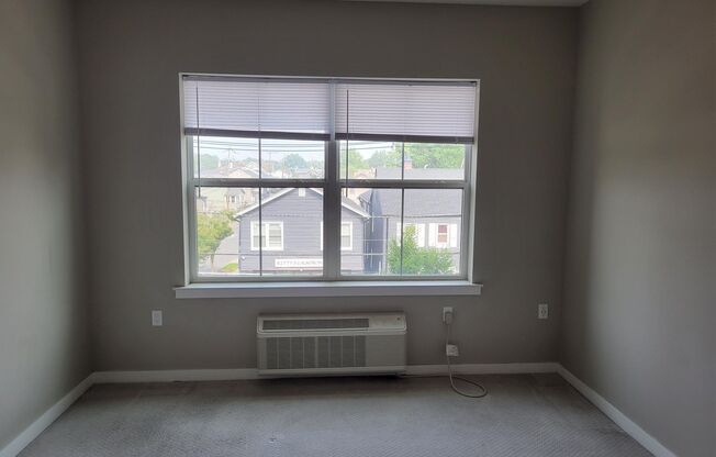 1 bed, 1 bath, 820 sqft, $2,475, Unit 216