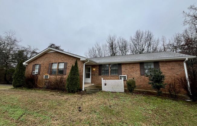 Great Hermitage Duplex with Excellent Storage Space!