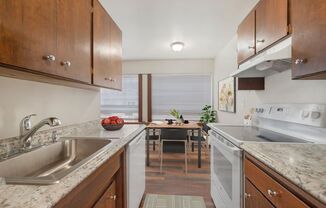 Rajah Apartments | Renovated North Capitol Hill Studios & One Bedrooms