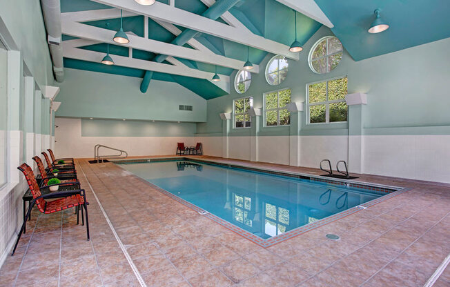 Portsmith Pool Apartments in Everett, WA
