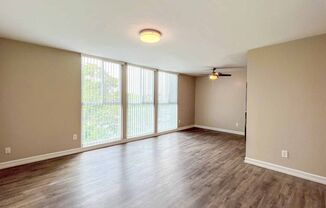 2 beds, 2 baths, $2,295, Unit J