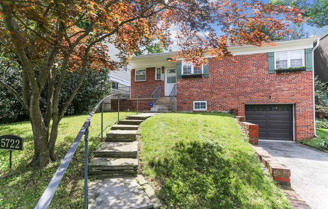 Lovely 3br/3ba home minutes from Downtown Bethesda!