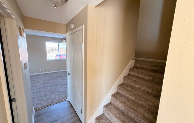 3 beds, 3 baths, 1,450 sqft, $1,620, Unit 1501-13