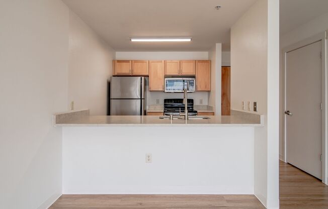 1 bed, 1 bath, 661 sqft, $1,825, Unit 0902