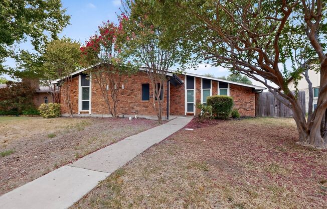 2105 VICTORIA RD