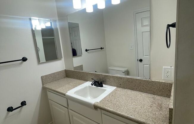 2 beds, 2 baths, 950 sqft, $2,775, Unit Unit 02B
