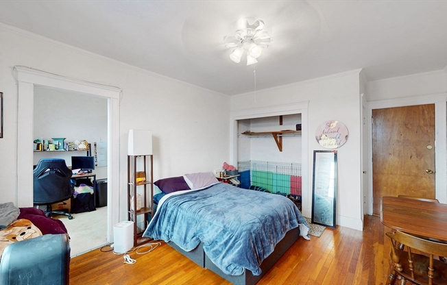 15 GOVERNORS AVE