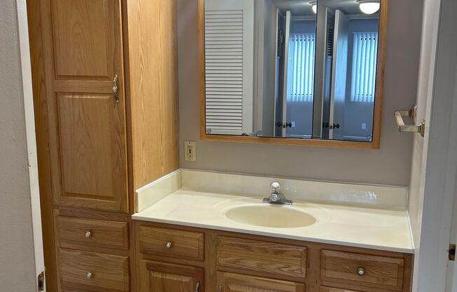 1 bed, 1 bath, 615 sqft, $859, Unit 111