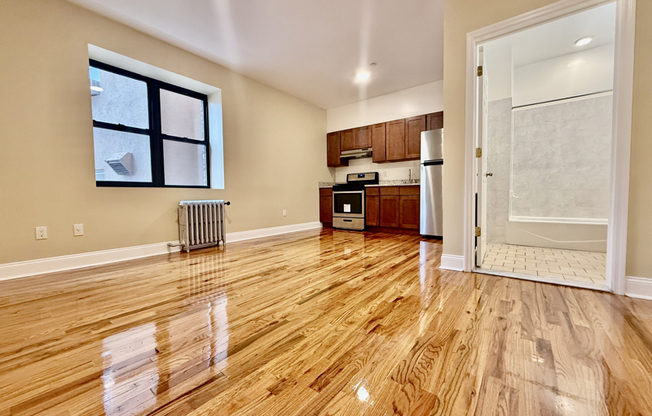 129 S BROADWAY