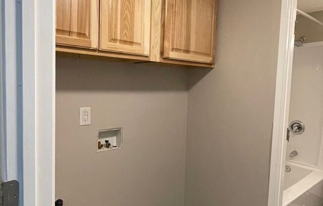 2 beds, 1 bath, 945 sqft, $1,500, Unit 029