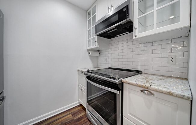 Lovely Two Bed Two Bath Condo in South Park!