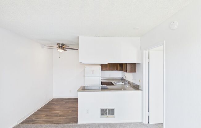 1 bed, 1 bath, 500 sqft, $1,965, Unit 20