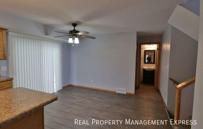 2709 E KLONDIKE TRL