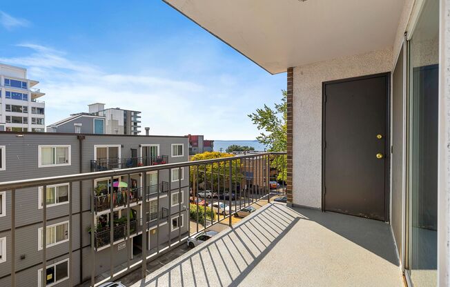 1 bed, 1 bath, 766 sqft, $2,225, Unit 102
