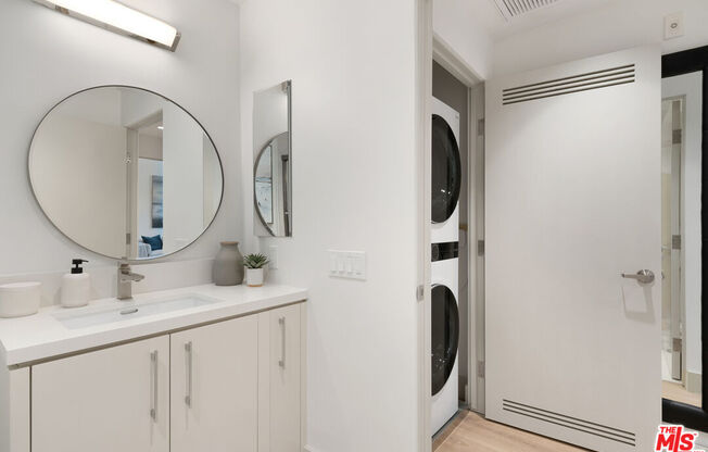 1 bed, 1 bath, 720 sqft, $4,195, Unit 310