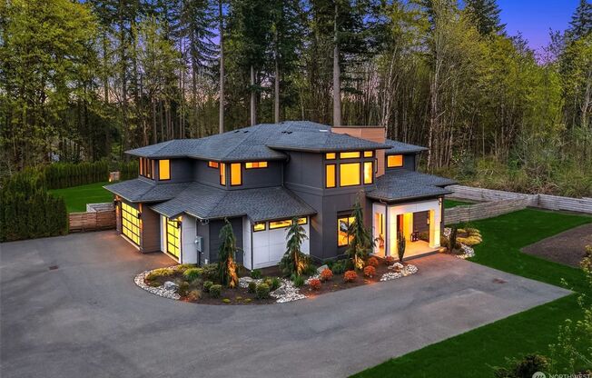 Contemporary Luxury Meets Exceptional Privacy in Woodinville