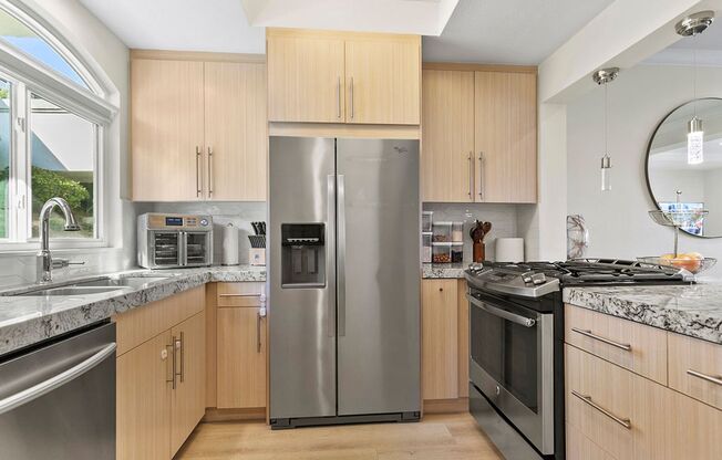 2 beds, 2.5 baths, $3,600, Unit # 26B