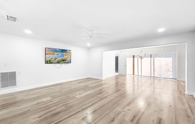 Amazing Indian Rocks Beach Waterfront Rental – Dock, Boat Lift & Garage! 3bed | 2bath