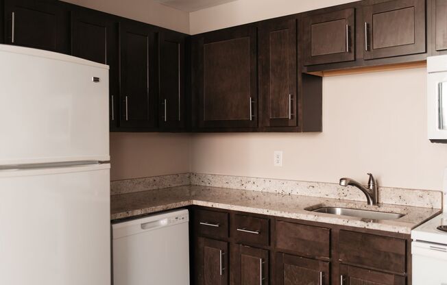 Studio, 1 bath, 422 sqft, $895, Unit 104