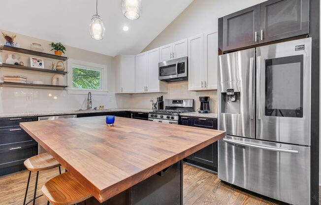 Unfurnished Great Home For Families and Professionals