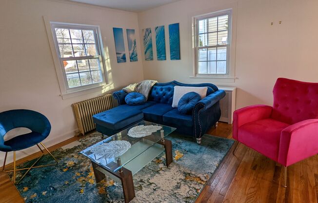3 Bedroom Home- Great Location in Darien