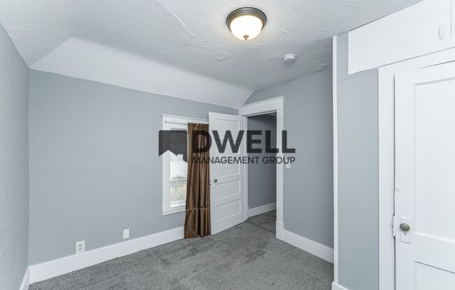 2 beds, 1 bath, 768 sqft, $1,050, Unit 2