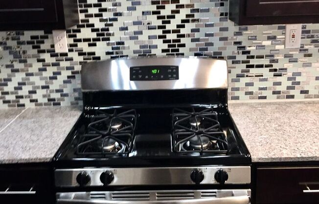 *** Mt. Washington * Renovated 4 Bedroom Home * Spacious & Stylish * One Block to Grandview * Pet Friendly * Available Now ***