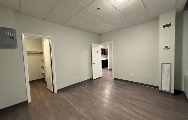 1 bed, 1 bath, 390 sqft, $1,850, Unit 1106