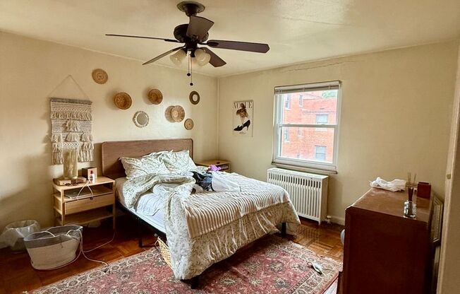 1 bed, 1 bath, 656 sqft, $1,025, Unit A32
