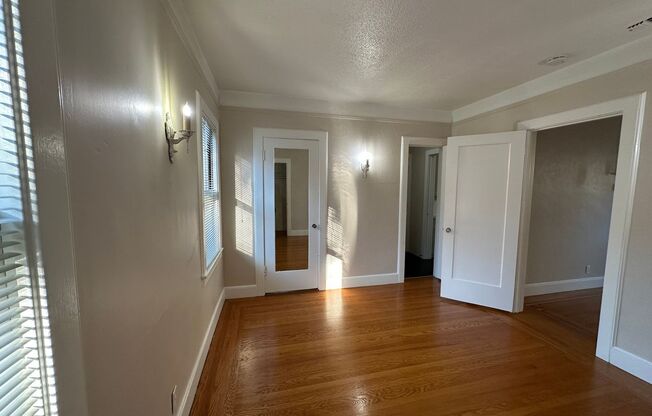 1 bed, 1 bath, $1,875, Unit 3949-D