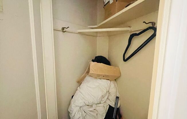 Studio, 1 bath, 335 sqft, $2,450, Unit 47