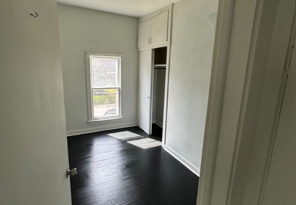 13 WALKER PL