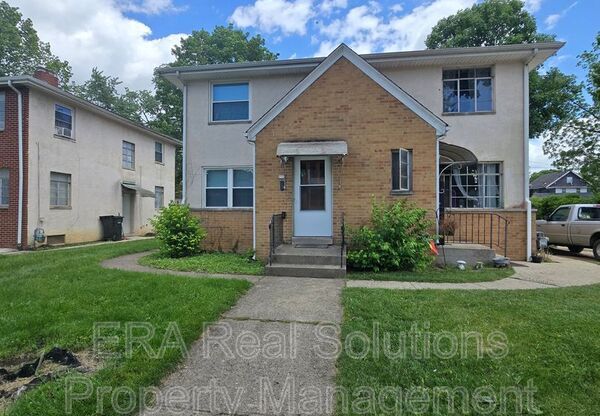 112 N TERRACE AVE