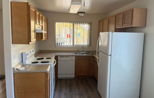 2 beds, 2 baths, $1,795, Unit 1