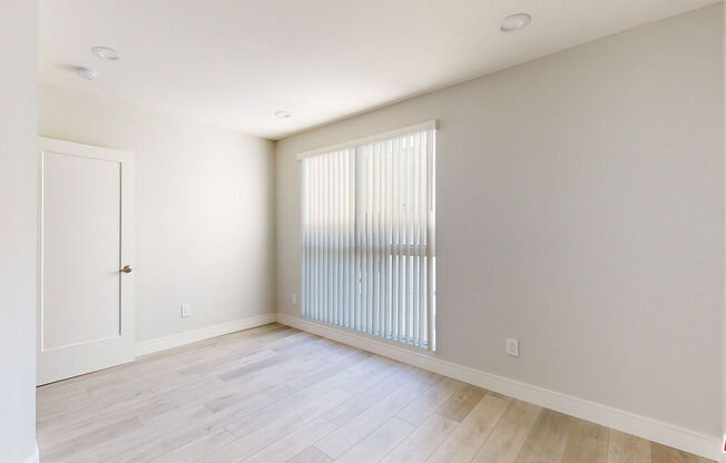 307 ROSEMONT AVE