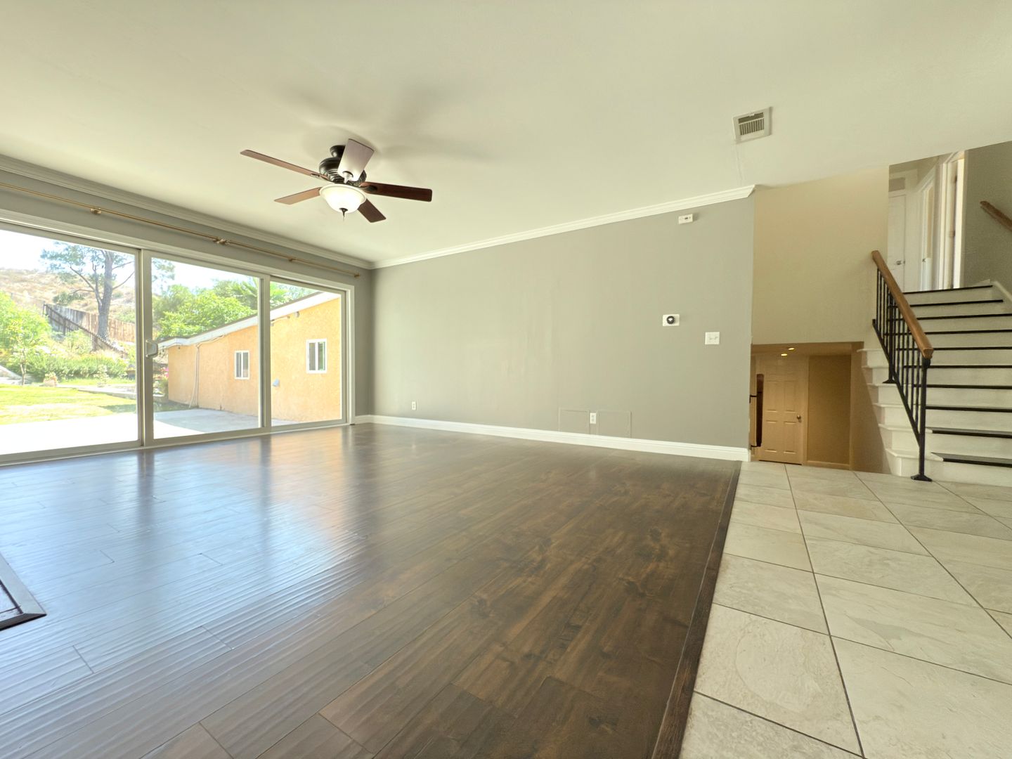 Spacious 4-Bedroom Home in Prime Santa Clarita Location