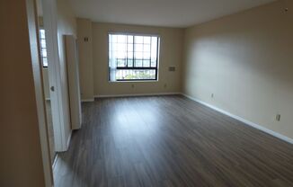 1 bed, 1 bath, 566 sqft, $2,095, Unit Unit 07