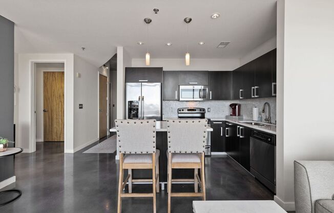 1 bed, 1 bath, $2,295, Unit Unit 1816