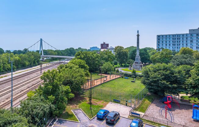 2 beds, 2 baths, 1,039 sqft, $2,365, Unit 626-702