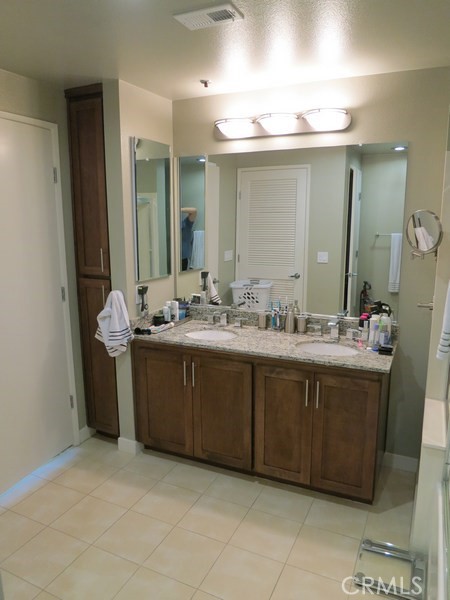1 bed, 1 bath, 740 sqft, $2,900, Unit 326