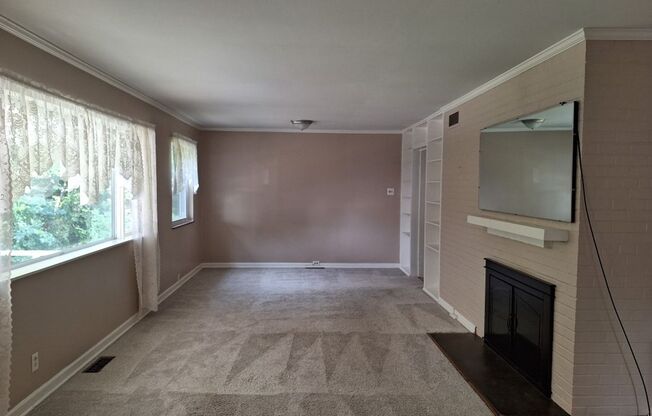 3 beds, 2 baths, $1,900